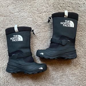 THE NORTH FACE Alpen Glow Youth Snow Winter Boot Size 7